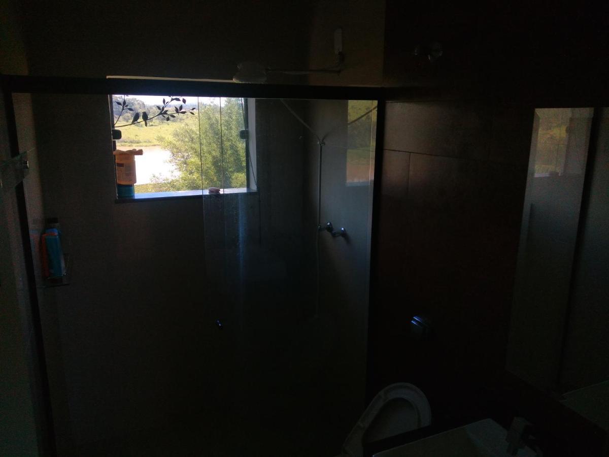 Casa Com Piscina Fundo Pra Represa E Ar Condicionado Casinhabrancadevaranda Ijaci Exterior foto