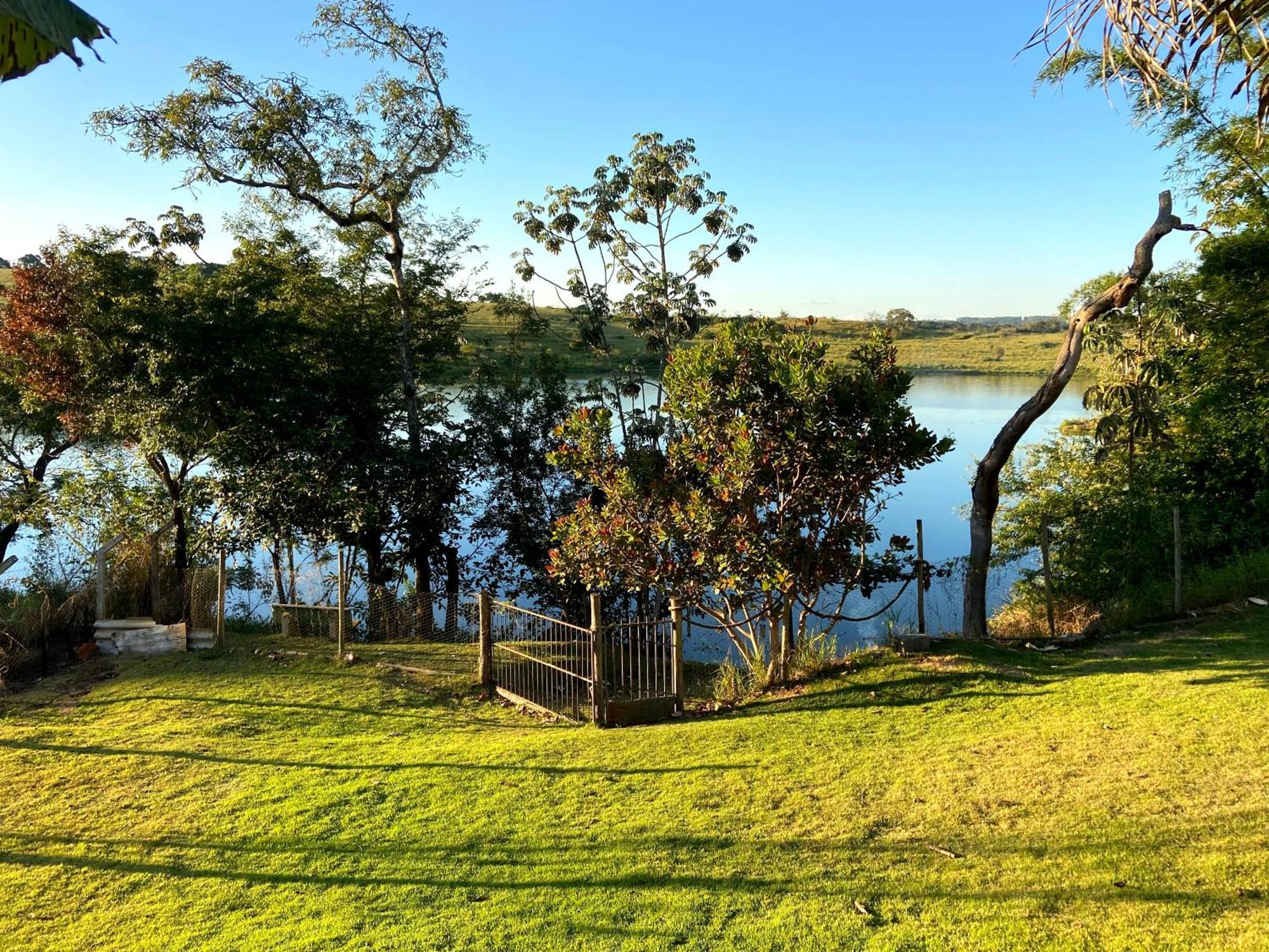 Casa Com Piscina Fundo Pra Represa E Ar Condicionado Casinhabrancadevaranda Ijaci Exterior foto